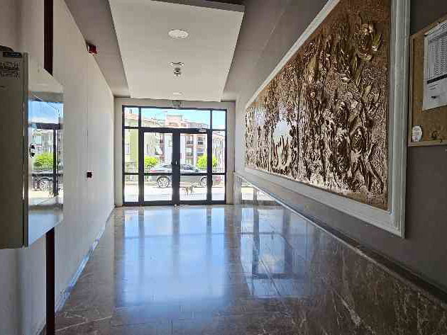 KÜÇÜKÇEKMECE YENİMAHALLEDE KİRALIK 2+1 EŞYALI DAİRE