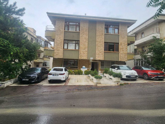 GAZIOSMANPAŞA ÇEHRE SOKAK'TA KIRALIK GENIŞ 3+1 DAIRE