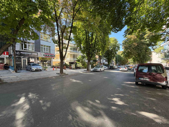 EMEK MAHALLESİ, KAZAKİSTAN CADDESİNDE, 3.KAT, 4+1 DAİRE