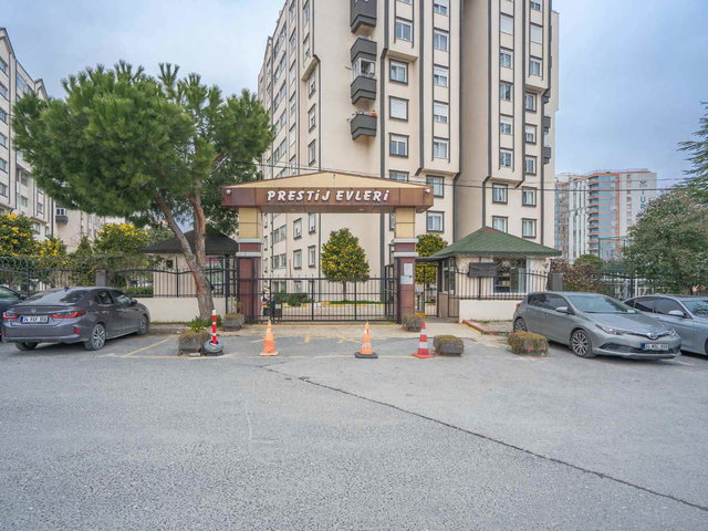 REMAX GELİŞİMDEN PRESTİJ EVLERİNDE 3+1 İÇİ FULL YAPILI DAİRE