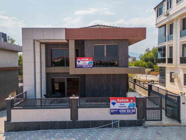DÖŞEMEALTI - ALTINKALE MERKEZİ KONUMDA ASANSÖRLÜ VİLLA