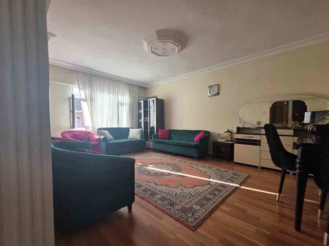 EYÜPSULTAN AKŞEMSETTİNDE 2+1 EŞYALI KİRALIK DAİRE