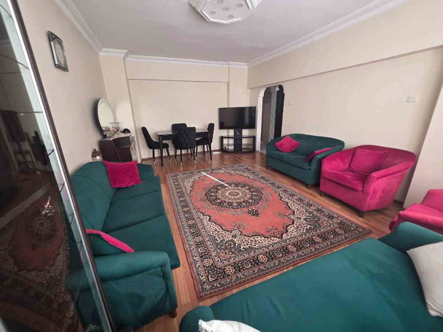 EYÜPSULTAN AKŞEMSETTİNDE 2+1 EŞYALI KİRALIK DAİRE