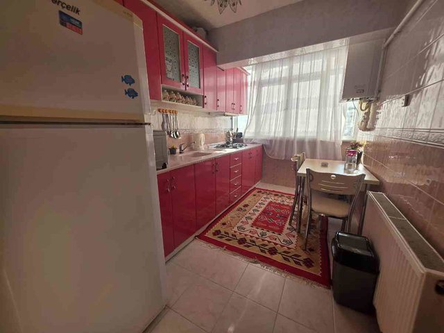 EYÜPSULTAN AKŞEMSETTİNDE 2+1 EŞYALI KİRALIK DAİRE