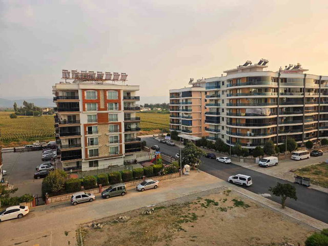 AYDIN ATA MAHALLESİNDE SATILIK 4+1 ARA KAT DAİRE SİTE İÇİNDE DOĞALGAZLI ASANSÖRLÜ