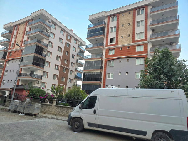 AYDIN ATA MAHALLESİNDE SATILIK 4+1 ARA KAT DAİRE SİTE İÇİNDE DOĞALGAZLI ASANSÖRLÜ