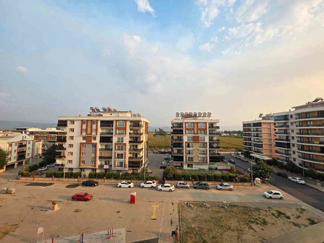 AYDIN ATA MAHALLESİNDE SATILIK 4+1 ARA KAT DAİRE SİTE İÇİNDE DOĞALGAZLI ASANSÖRLÜ
