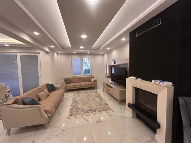 DÖŞEMEALTI NEBILER PERYA SITESI'NDE, DÖRT CEPHESI AÇIK, GENIŞ BAHÇELI VE KIŞ BAHÇELI ÖZEL VILLA