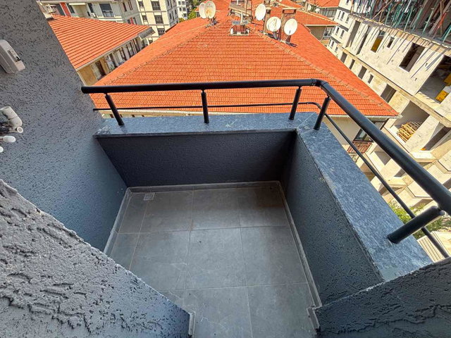 MALTEPE FEYZULLAH’TA MİNİBÜS YOLUNA YAKIN SIFIR 2+1 DUBLEKS 2 BANYO  BALKON