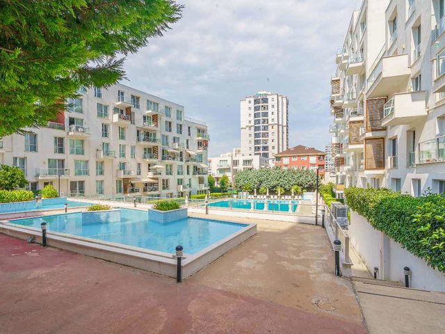 TUZLA ADRES NATURA SİTESİNDE SATILIK 1+1 ARA KAT - BALKONLU VE ŞEREFİYELİ
