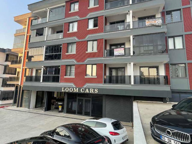 REMAX FERHATTAN AYDINLIK CADDESINE CEPHE 1+1 KIRAIK DAIRE