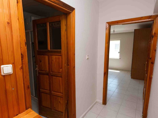 ÇANAKKALE BARBAROS MAHALLESİ’NDE BOĞAZ MANZARALI SATILIK 2+1 DAİRE