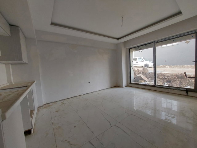 ÇANAKKALE MERKEZ KARACAÖRENDE SOSYAL DONATILI SİTEDE SATILIK 1+1