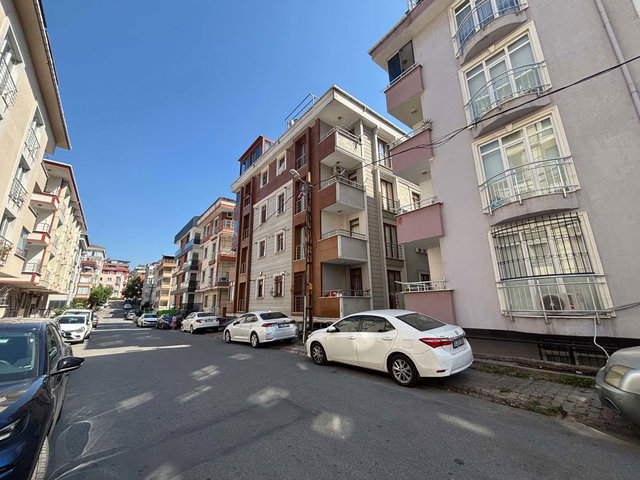 ÜMRANIYE ÇAMLIK MAHALLESI EŞYALI 1+1 DAIRE