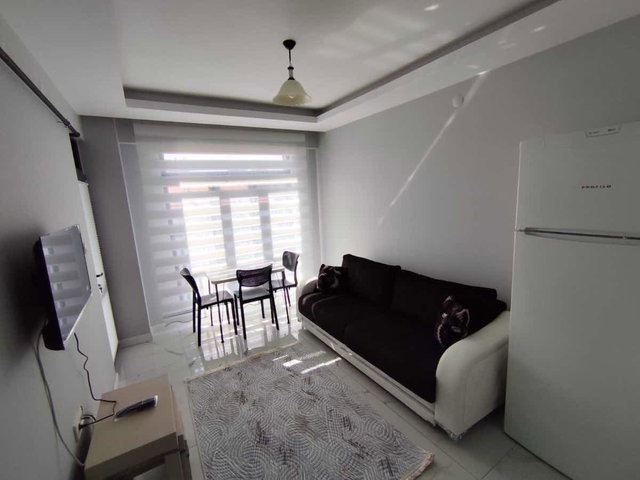 REMAX DEM'DEN CADDE ÜZERİNDE 1+1 EŞYALI DAİRE