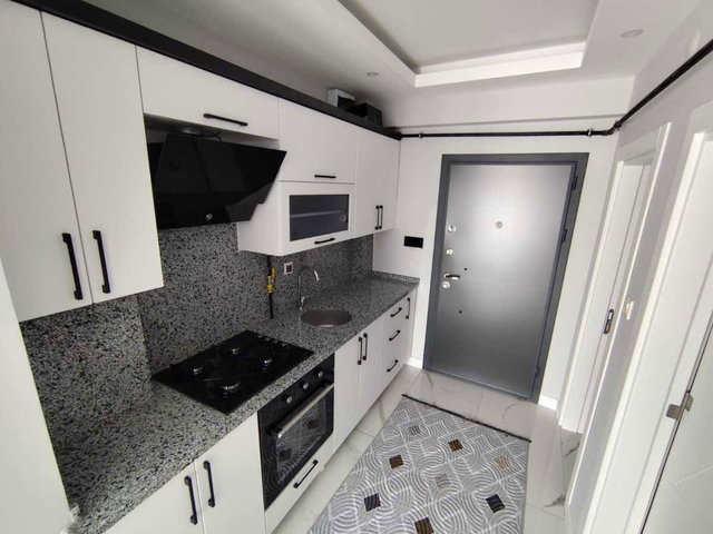 REMAX DEM'DEN CADDE ÜZERİNDE 1+1 EŞYALI DAİRE