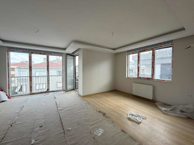 BAKIRKÖY’DE SIFIR 3+2 | 220 M² BRÜT  | 5. KAT (ÇATI KATI) | 3 BANYO