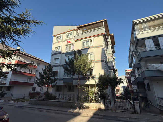 ETİMESGUT KAZIM KARABEKİR’DE  5+1 TERASLI DUBLEKS DAİRE