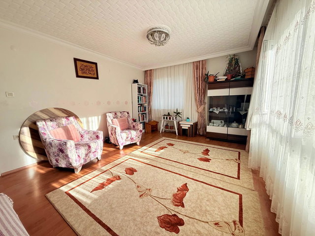 ETİMESGUT KAZIM KARABEKİR’DE  5+1 TERASLI DUBLEKS DAİRE