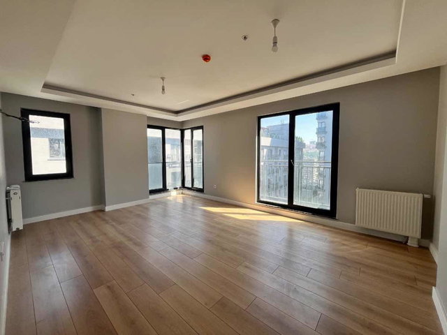 REMAX KİRALIK GENYAP LİNK KAĞITHANE SİTESİ 2+1 ARAKAT
