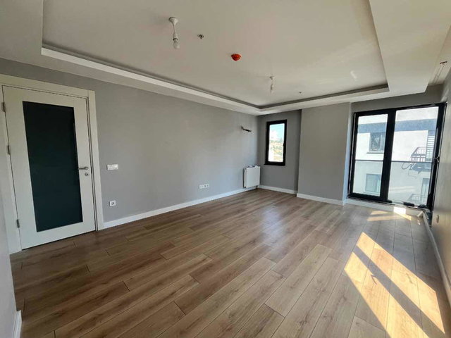 REMAX KİRALIK GENYAP LİNK KAĞITHANE SİTESİ 2+1 ARAKAT