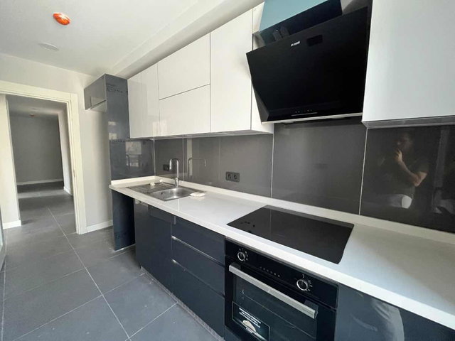 REMAX KİRALIK GENYAP LİNK KAĞITHANE SİTESİ 2+1 ARAKAT