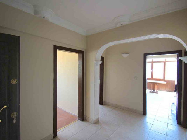 REMAX BEYAZ GÖLYAZI KÖYÜNDE KİRALIK 2+1 DAİRE