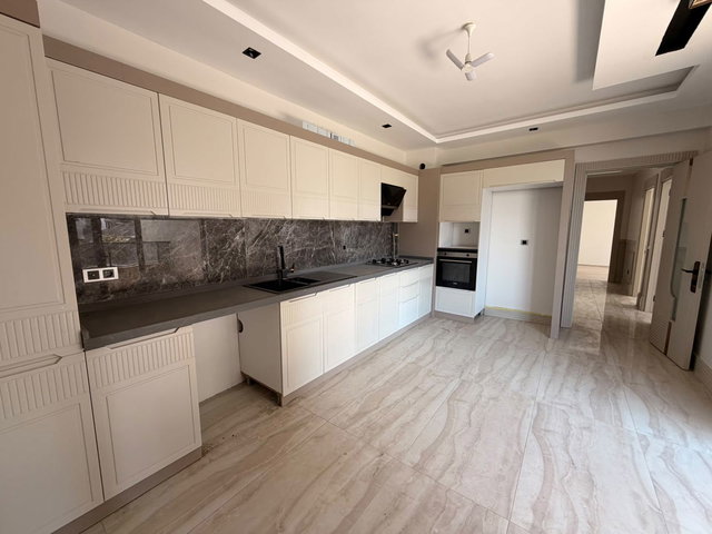 REMAX ARTIS'TEN YILDIZKENT'DE KIRALIK BULVAR CEPHE LÜKS 4+1DAIRE