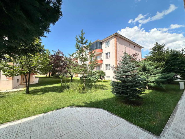 REMAX DEM'DEN YAVUZ SELİM MAHALLESİNDE 4+1 KİRALIK DAİRE