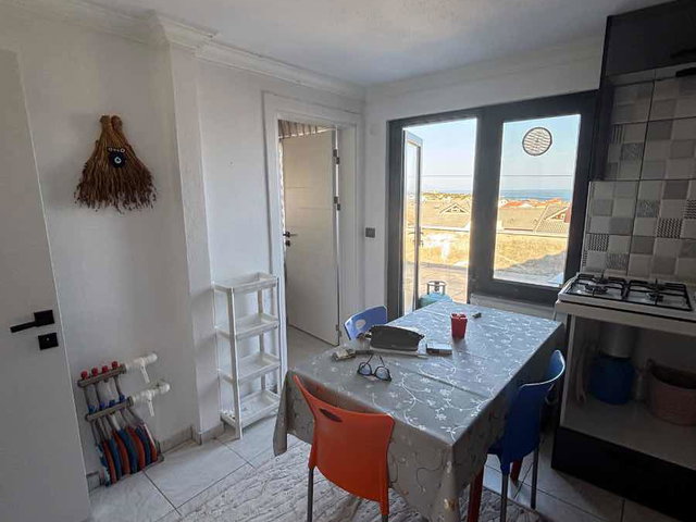 KARABİGA’DA DENİZE YAKIN, EŞYALI 1+1 KİRALIK DAİRE | TERASLI, DOĞALGAZ KOMBİLİ