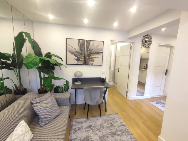 KARTAL YAKACIK ÇARŞI EŞYALI 1+1 SATILIK DAİRE