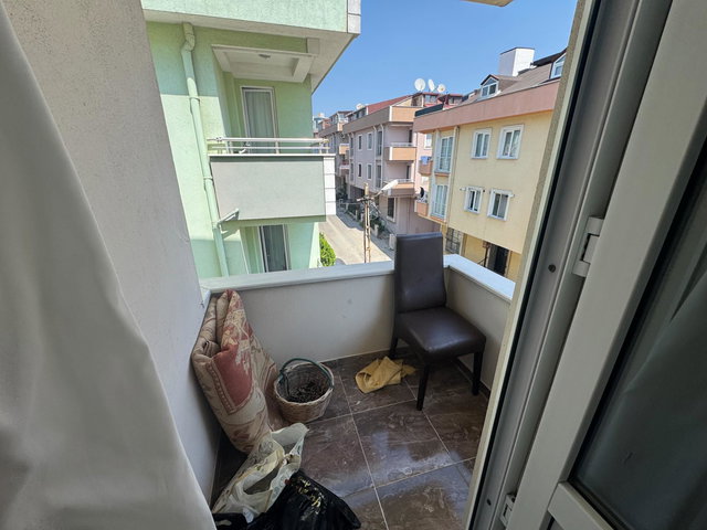 KAYIŞDAĞI MAHALLESİ NDE METROYA VE ANA CADDEYE ÇOK YAKIN 3+1 DAİRE