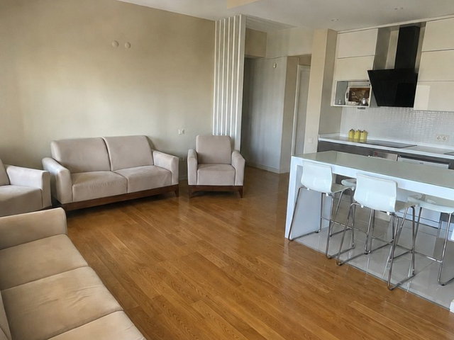 MAVİŞEHİR MODDA SİTESİ’NDE HAVUZ CEPHELİ, EŞYALI 2+1 KİRALIK DAİRE