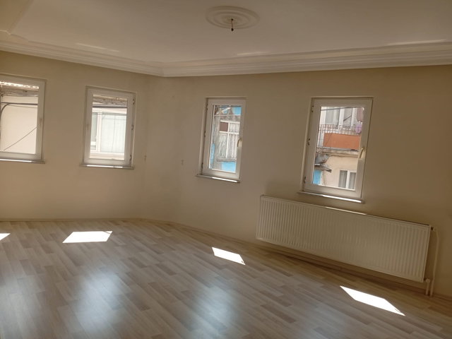 REMAX BEYAZ MURADİYE HAMZABEY MAHALLESİN DE 3+1 SATILIK DAİRE