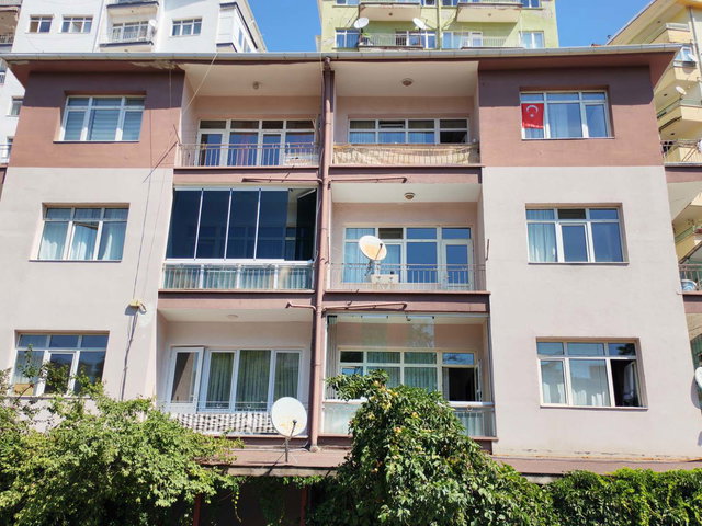 ÇANKAYA İNCESU’DA GÜNEY CEPHE • ÖNÜ AÇIK • ÇİFT BALKON • YENİLENMİŞ 3+1