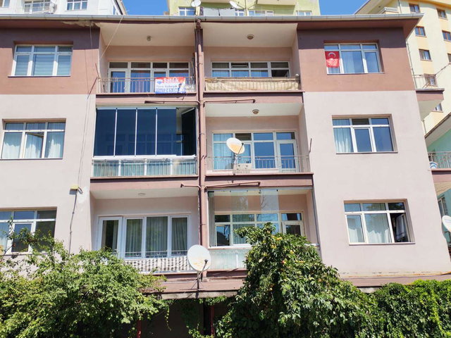 ÇANKAYA İNCESU’DA GÜNEY CEPHE • ÖNÜ AÇIK • ÇİFT BALKON • YENİLENMİŞ 3+1