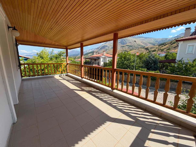 REMAX DEM'DEN YAYLABAŞINDA SATILIK DUBLEKS EŞYALI VİLLA