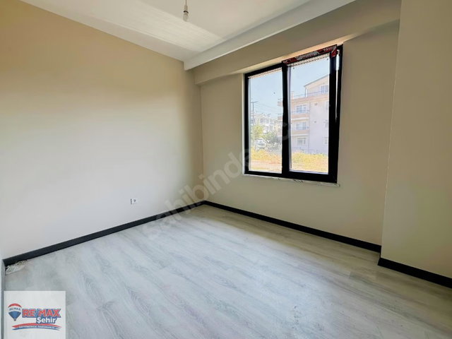 RE MAX SEHIRDEN DEVLET HASTANESINE KOMŞU KIRALIK 1 + 1