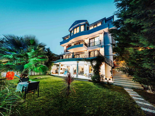 DRAGOS'TA DENIZ VE ORMAN MANZARALI 4+2 SATILIK MÜSTAKIL VILLA