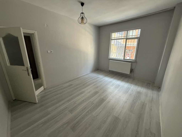 ￼KARADENİZ MAHALLESİNDE SATILIK 2+1 GİRİŞ KAT DAİRE