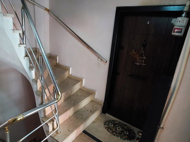 KÜÇÜKÇEKMECE KANARYA MAHALLESİNDE 2+1 SATILIK DAİRE