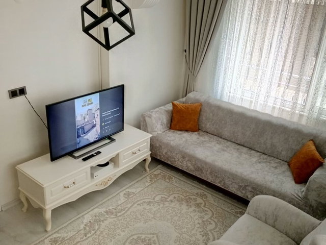 KÜÇÜKÇEKMECE KANARYA MAHALLESİNDE 2+1 SATILIK DAİRE