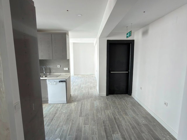 ERENKÖY DEĞERBİLİR SOKAKTA 1+1 70 M2 SATILIK GÜNEY CEPHE