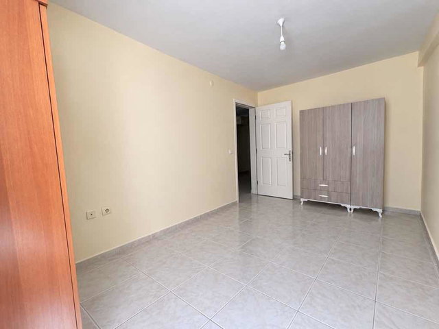 KUŞADASI İKİ ÇEŞMELİK’TE MERKEZİ KONUMDA 2+1 SATILIK DAİRE