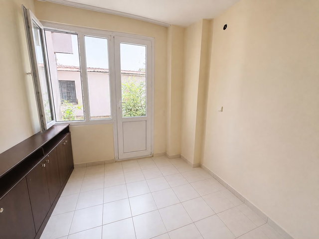 KUŞADASI İKİ ÇEŞMELİK’TE MERKEZİ KONUMDA 2+1 SATILIK DAİRE
