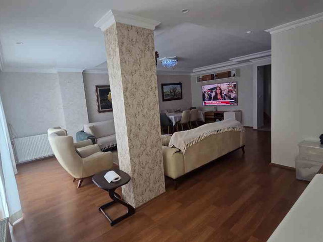 AVCILAR DENİZKÖŞKLER’DE 3+2 GENİŞ 230 M² DAİRE | DOĞU-GÜNEY CEPHE | BALKONLU
