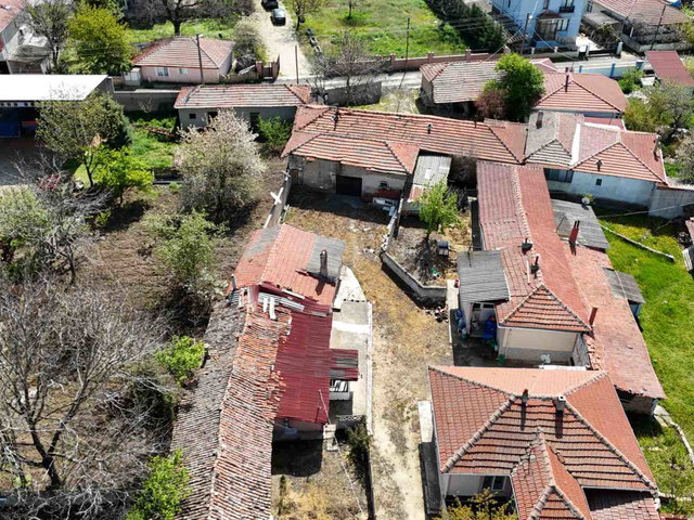 AHMETBEY GÜNDOĞU’DA 367 M² MÜSTAKİL PARSELDE 2+1 MÜSTAKİL EV | BOŞ & TAPULU