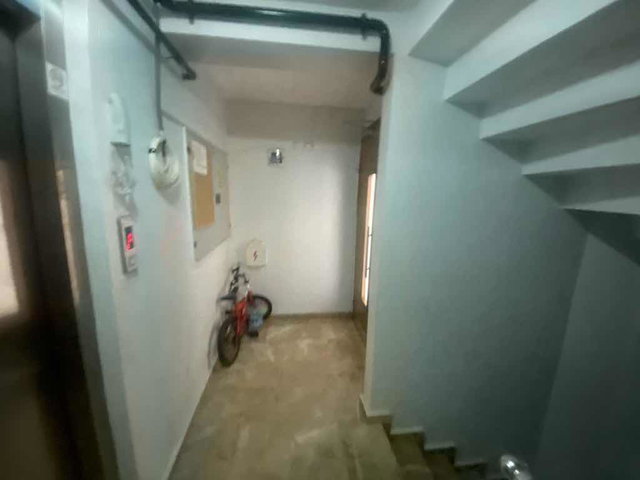 ÇEKMEKÖY MERKEZ MAHALLESİNDE MERKEZİ KONUMDA 2+1 SATILIK DAİRE
