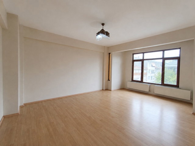 DARICA BAĞLARBAŞI’NDA ULAŞIMI KOLAY, KONUMU AVANTAJLI 2+1 KİRALIK DAİRE
