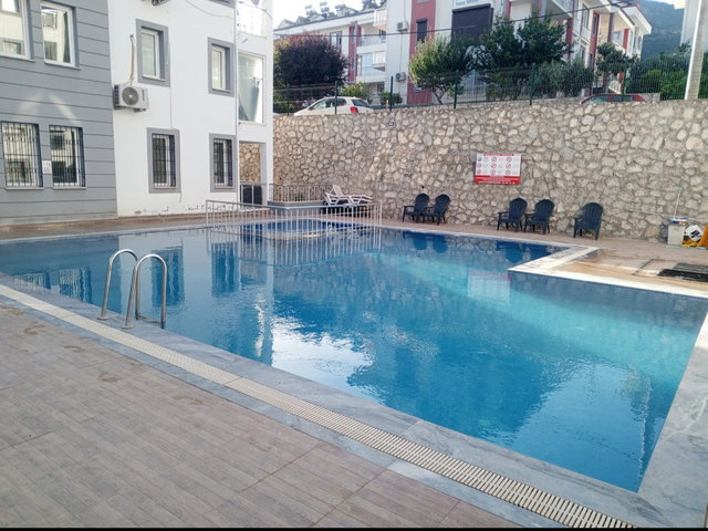 HAVUZLU SİTE İÇERİSİNDE UZUN DÖNEM EŞYALI KİRALIK DAİRE